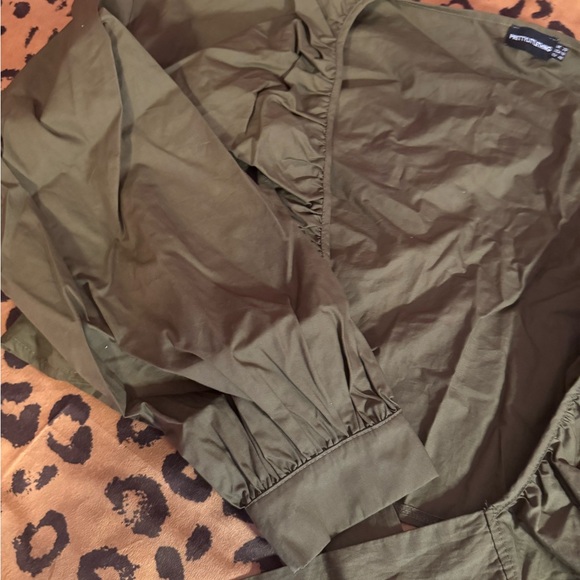 🫒Weekend Ready: Soft Khaki Tie-Front Blouse, Size US 16 - Picture 2 of 10